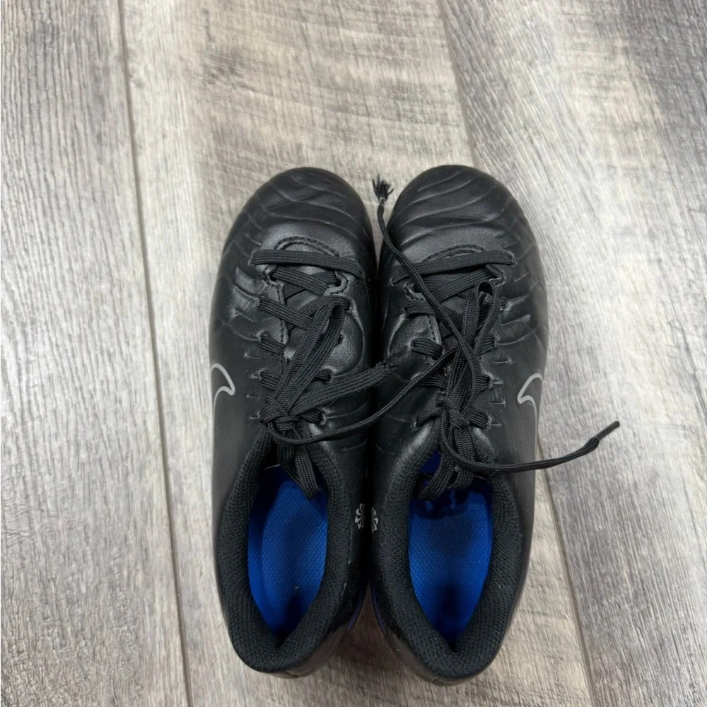 Nike Black/Blue Soccer Cleats‎